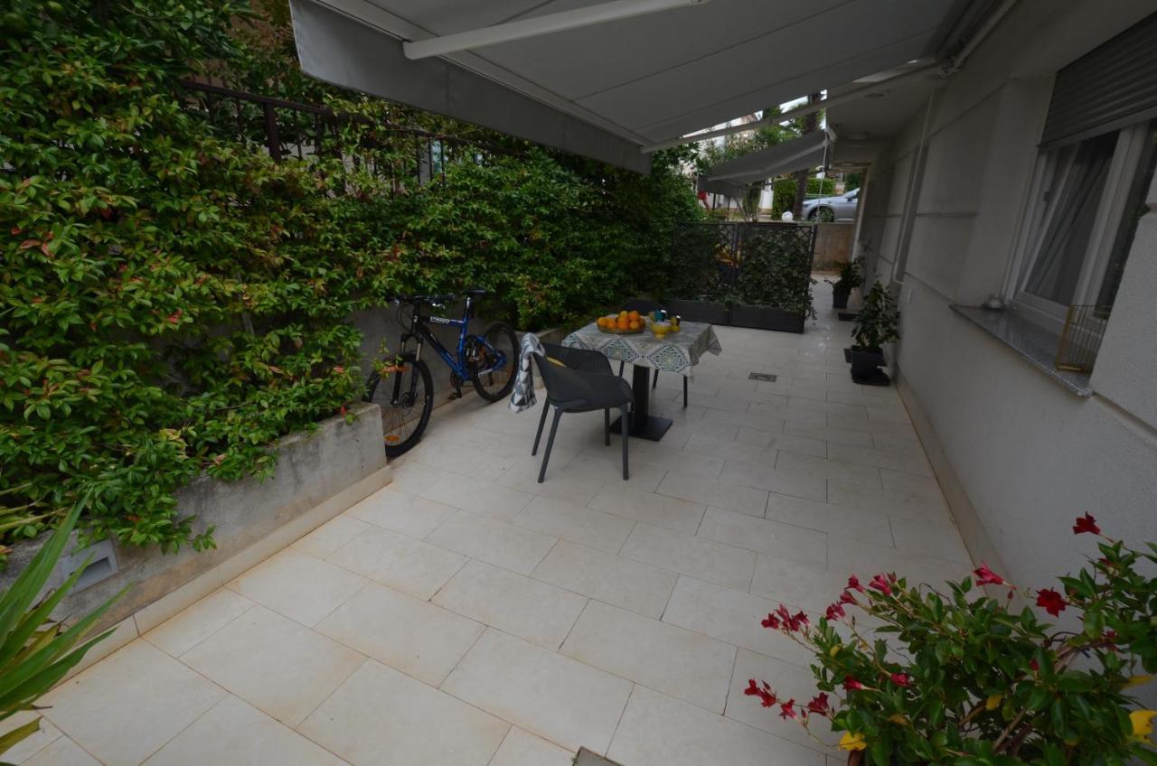 Apartments Karmen Maria Novigrad  Bagian luar foto