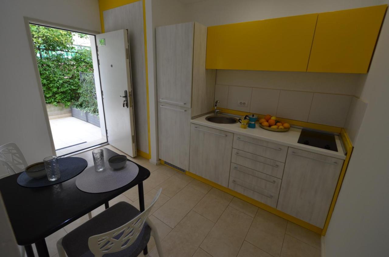 Apartments Karmen Maria Novigrad  Bagian luar foto