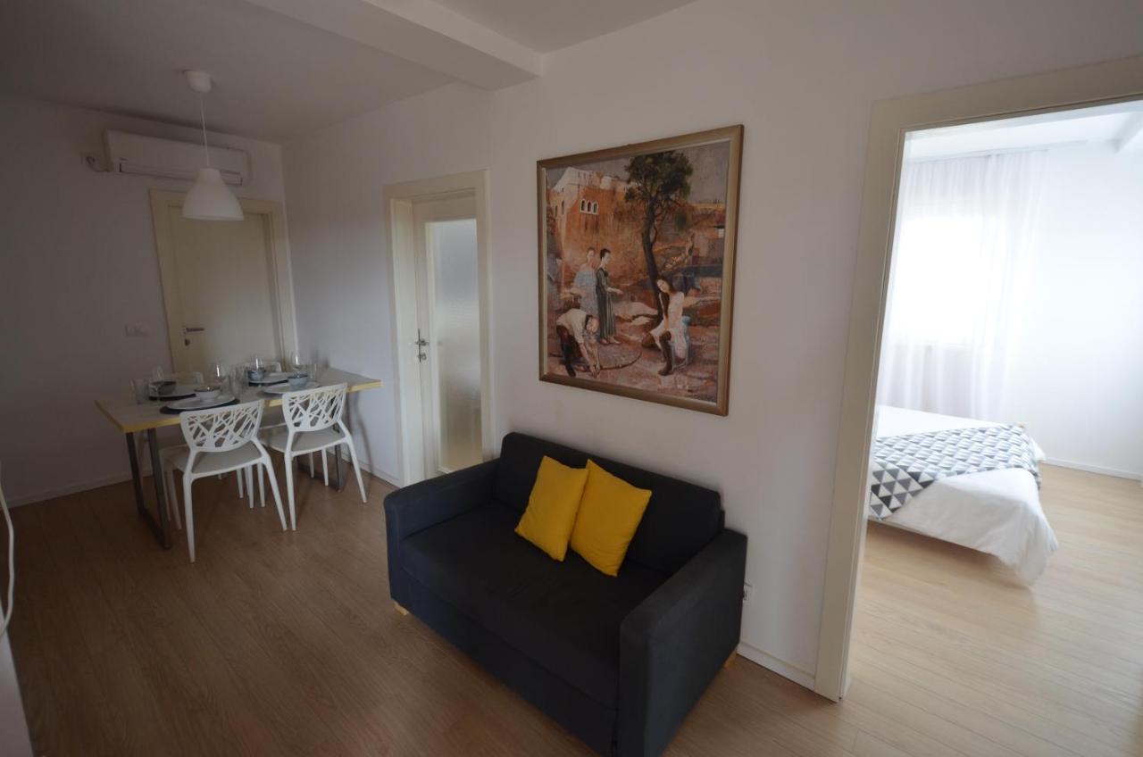Apartments Karmen Maria Novigrad  Bagian luar foto